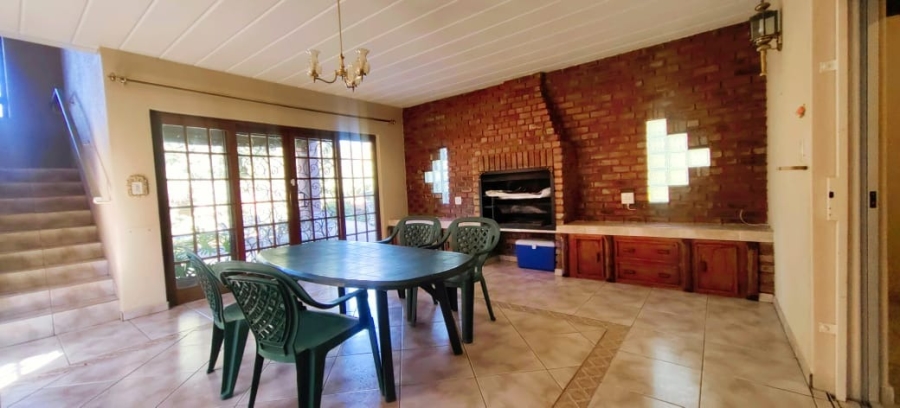 4 Bedroom Property for Sale in Miederpark North West